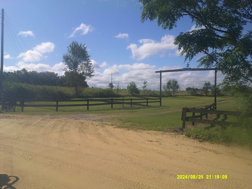 E-Bar-W Ranch Horse Motel